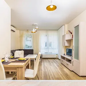 Daire Stylish 2bd With A Cozy Terrace By Flat Mаnager, Filibe